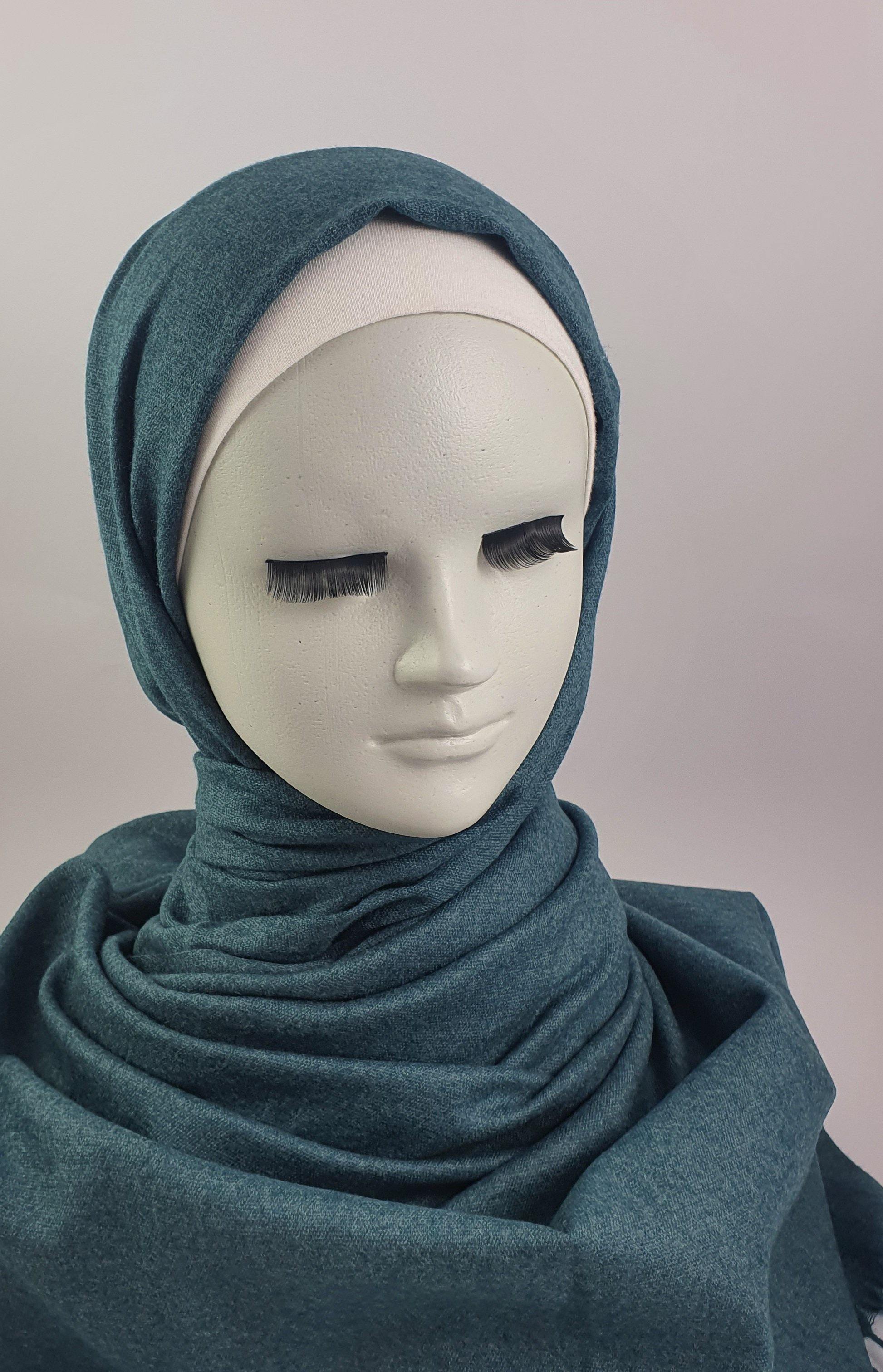 Green Cashmere Hijab - Scarvista